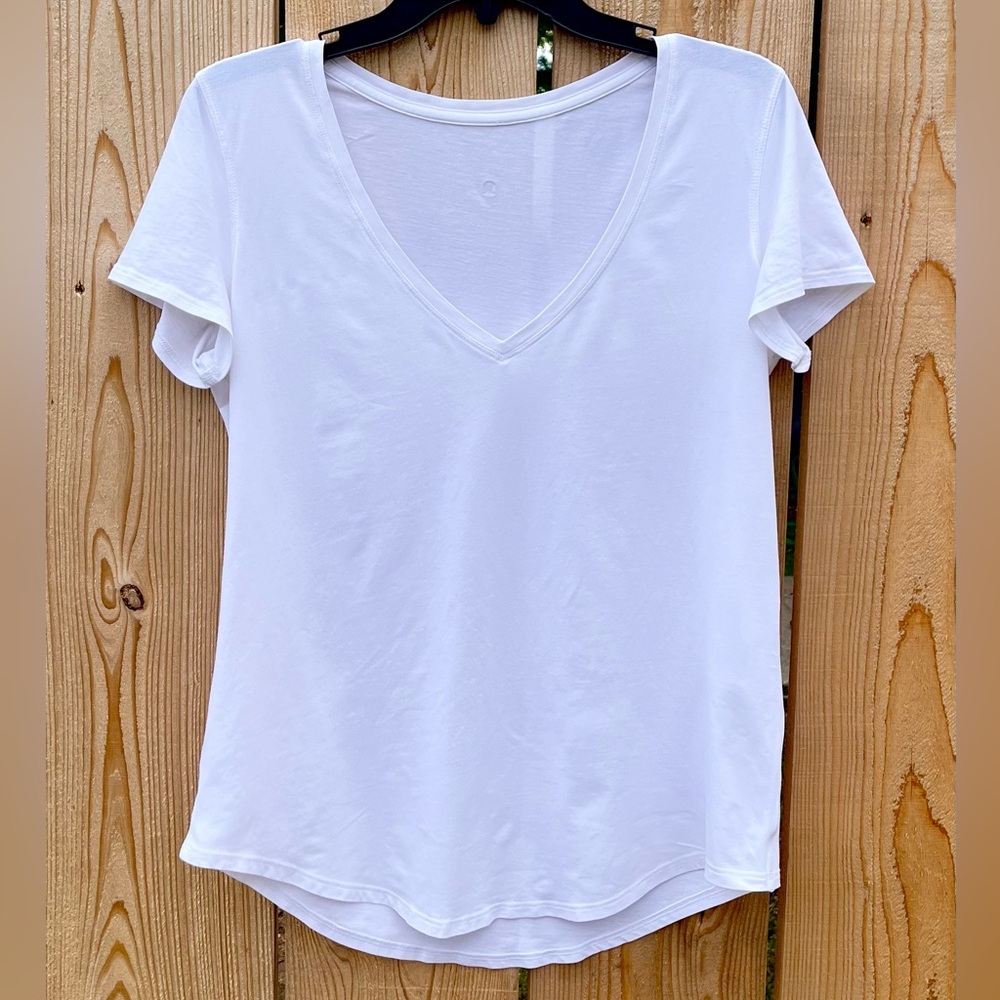 Lululemon Athletica White Love Curved-Hem V-neck T-shirt Minimalistic Size 8